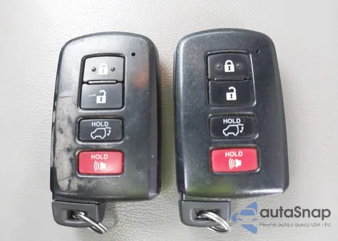 2019 Toyota Highlander Xle из США, поврежденный, VIN 5TDJZRFHXKS739145